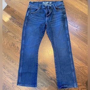 Men’s Wrangler slim boot cut jeans. Like new.